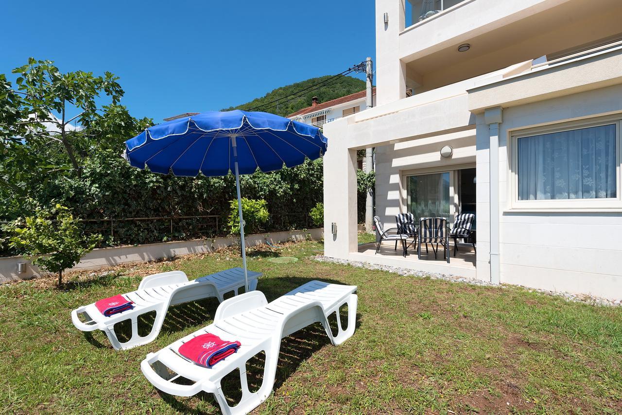 Apartments Villa Adriatic Tivat Ngoại thất bức ảnh