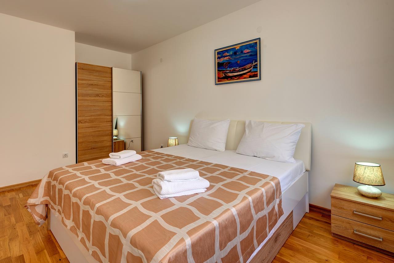 Apartments Villa Adriatic Tivat Ngoại thất bức ảnh