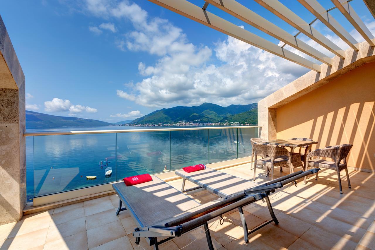 Apartments Villa Adriatic Tivat Ngoại thất bức ảnh