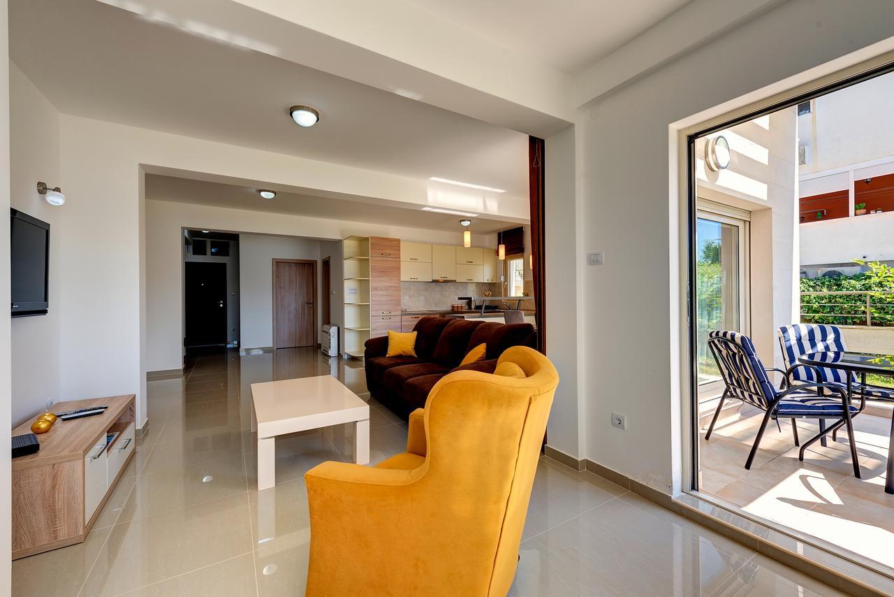 Apartments Villa Adriatic Tivat Ngoại thất bức ảnh