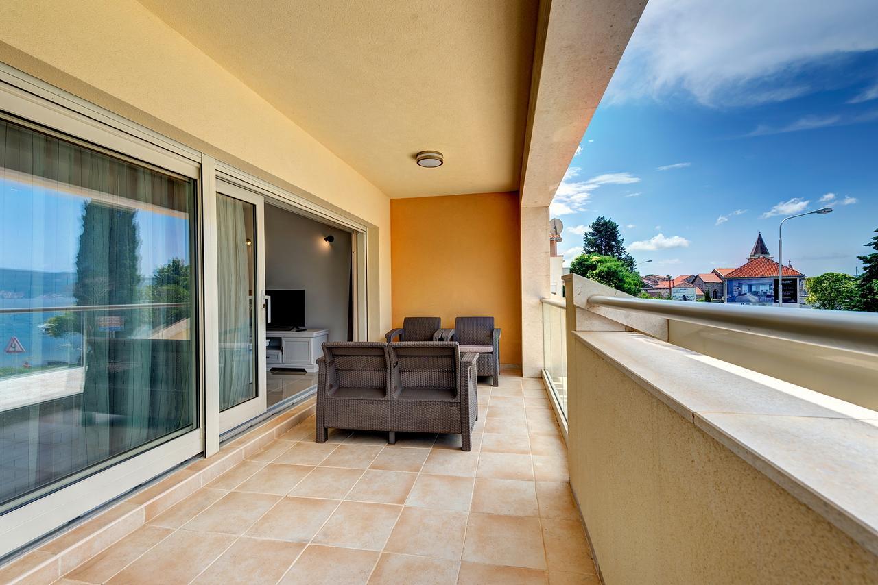 Apartments Villa Adriatic Tivat Ngoại thất bức ảnh