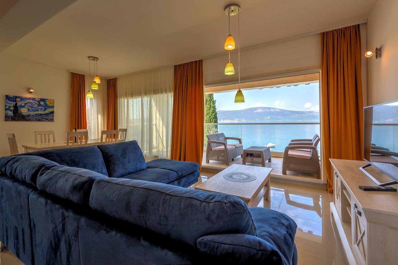 Apartments Villa Adriatic Tivat Ngoại thất bức ảnh