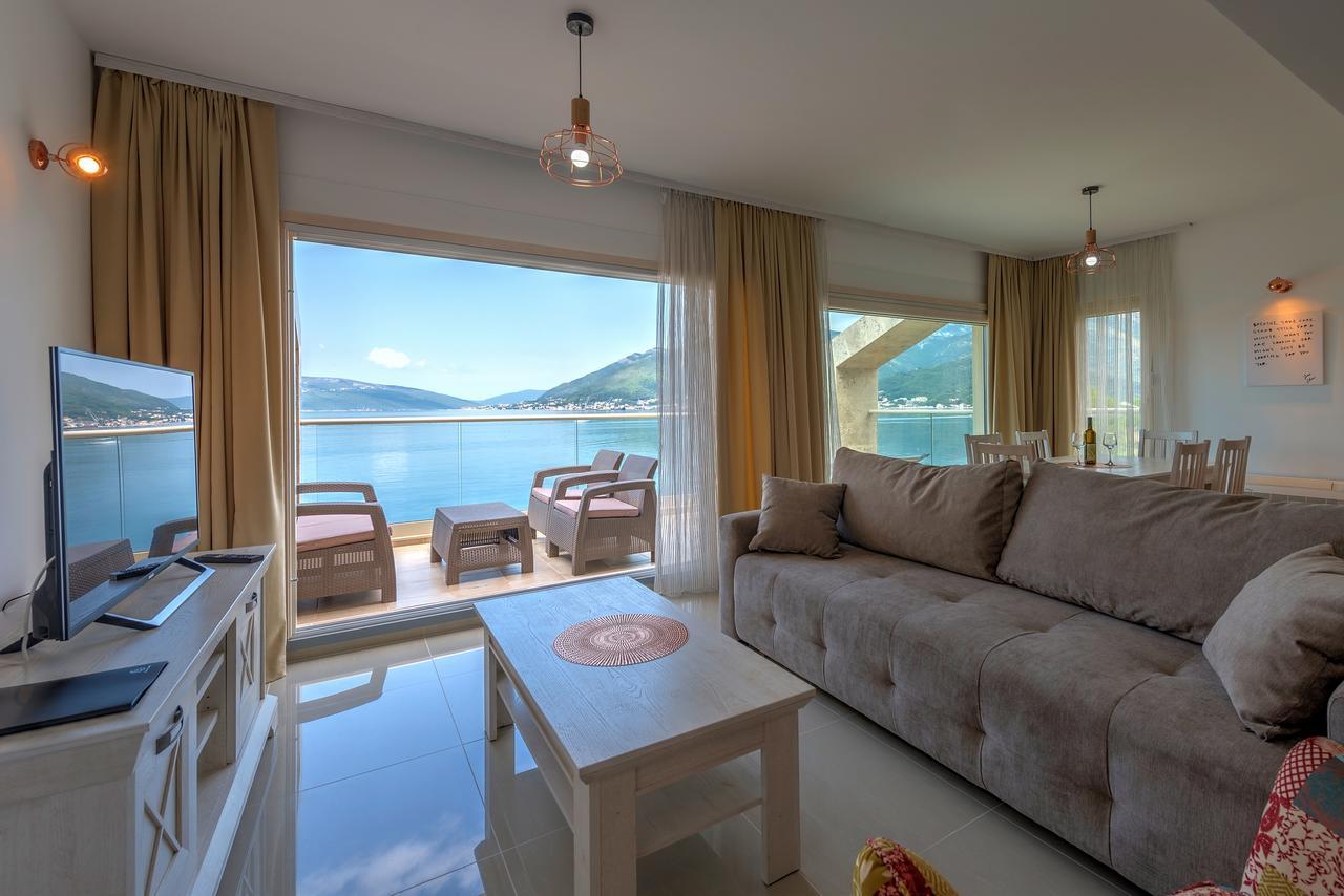 Apartments Villa Adriatic Tivat Ngoại thất bức ảnh