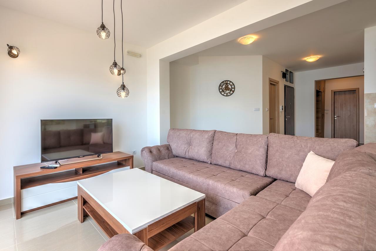 Apartments Villa Adriatic Tivat Ngoại thất bức ảnh